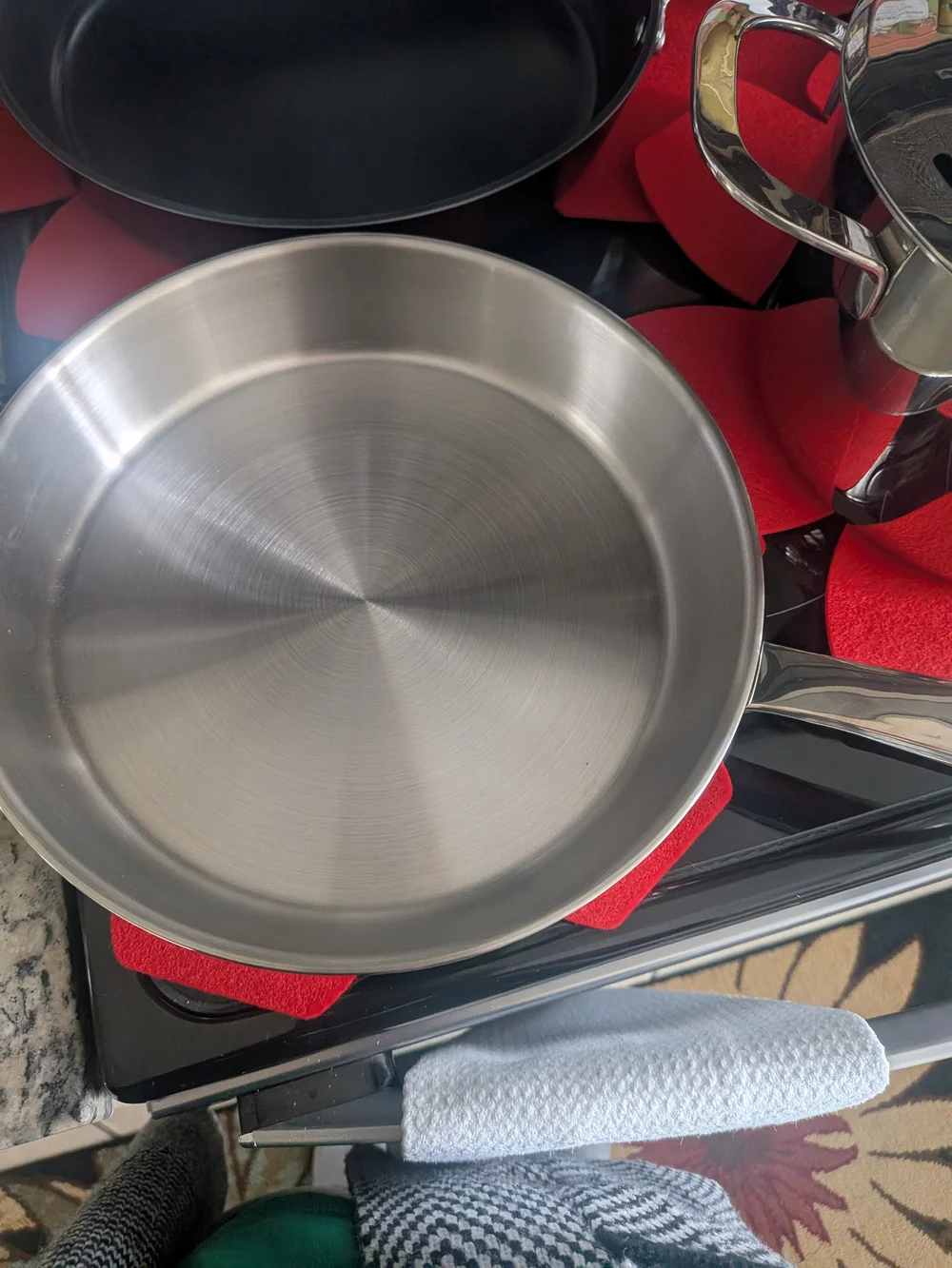 Stainless Steel And Ceramic European Cookware